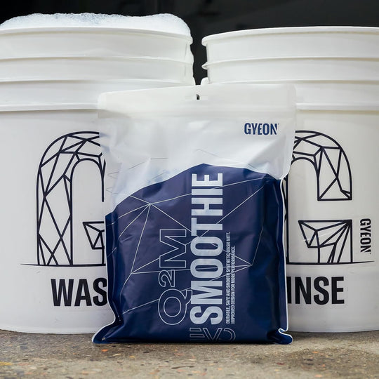 GYEON Quartz Q²M Smoothie Microfiber Car Wash Mitt - Ultra Soft Glide - Korean Microfiber Blend - Lint Free - Extended Durability - Scratch Free - Car Detailing - Car Bucket Wash